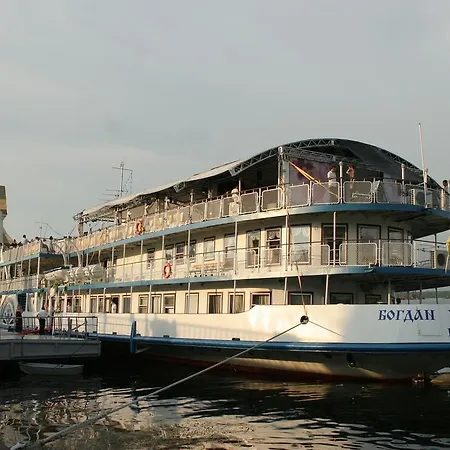 Hotel Bogdan Khmelnytskyi 3*